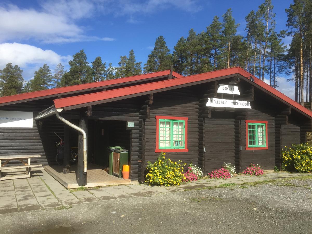 Dombas Hostel *